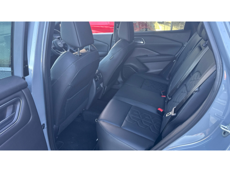 Nissan Qashqai 1.3 DiG-T MH Tekna 5dr Petrol Hatchback